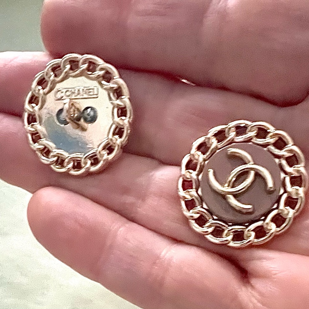 23mm(Set of 6)CC logo/Scalloped Golden Alloy/Mocha enamel/shank button/stamp